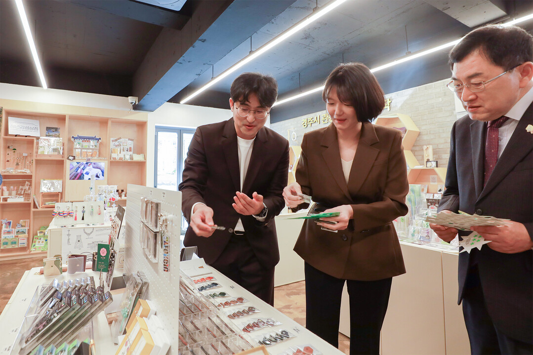 최수연 네이버 대표 “로컬의 문화와 역사, 지역을 대표하는 IP이자 글로벌 경쟁력”