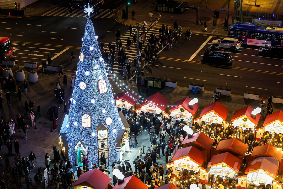 [포토뉴스] 487만 발길 이어진 ‘빛의 향연’… 서울윈터페스타