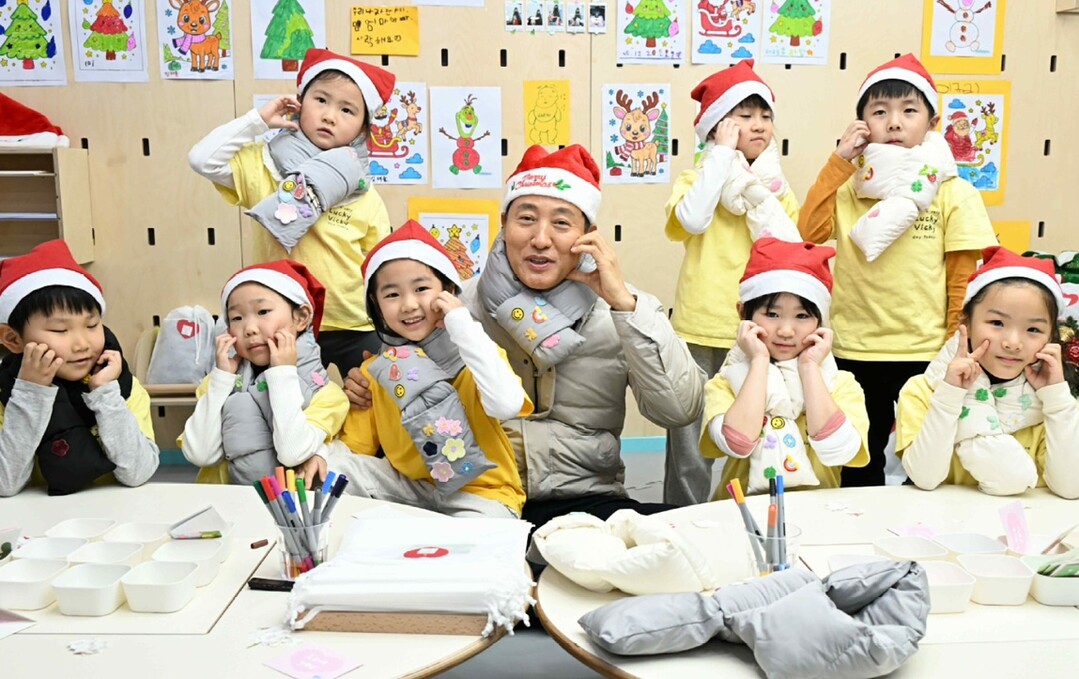 [포토뉴스] 성탄행사에 참석한 오세훈 시장