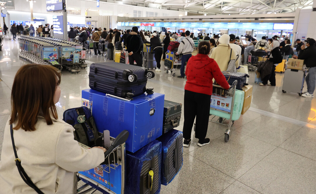 인천공항 출국심사 시간 56분…설 연휴 앞두고 ‘대란’ 우려