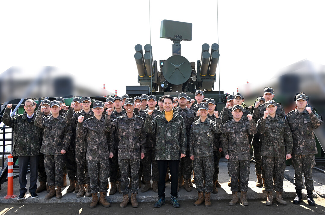 [포토뉴스] 오세훈 시장, 설 앞두고 1방공여단 장병 격려 방문