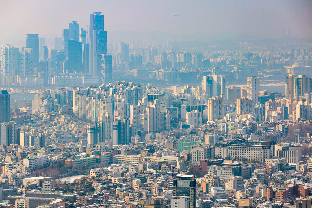 서울 아파트 ‘15억 키맞추기’ 급등…정부 규제에도 외곽 강세 지속