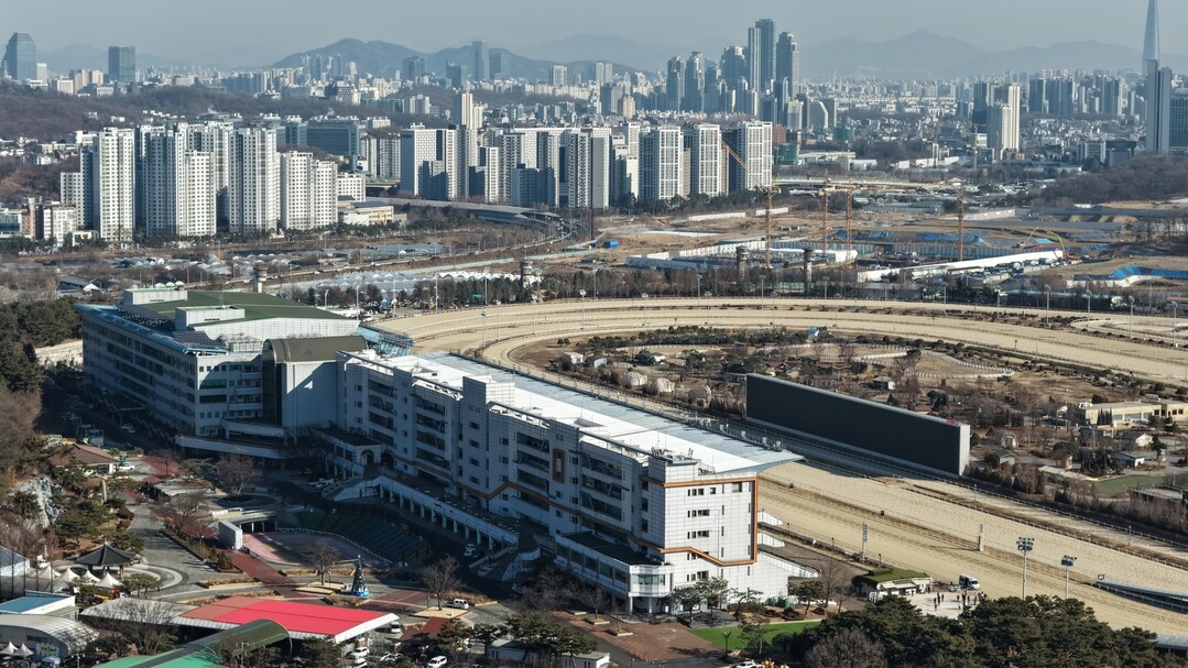 1.29대책 부지 경마장, 경기 곳곳 유치참전…과천은 "반대“