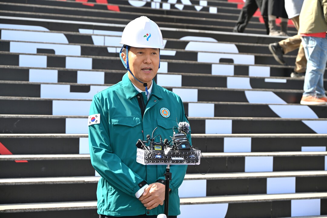 "안전은 서울시가 끝까지 책임"…오세훈 시장, BTS 컴백 공연 앞두고 현장점검