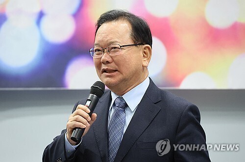 김부겸 전 총리 내일 대구시장 출마 선언…국힘 내홍 속 격전 예고