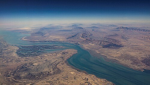 호르무즈 해협에 프랑스 선주 컨테이너선 첫 진입…이란 허가 항로 이용