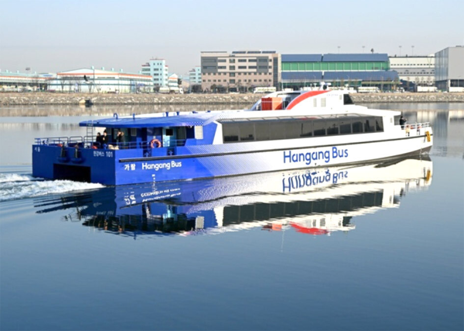 한강버스, 전 구간 운항 재개 47일 만에 10만명 돌파…누적 이용객 20만명