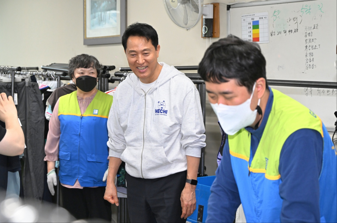 굿윌스토어 1호점을 찾은 오세훈 서울시장. [사진=서울시]