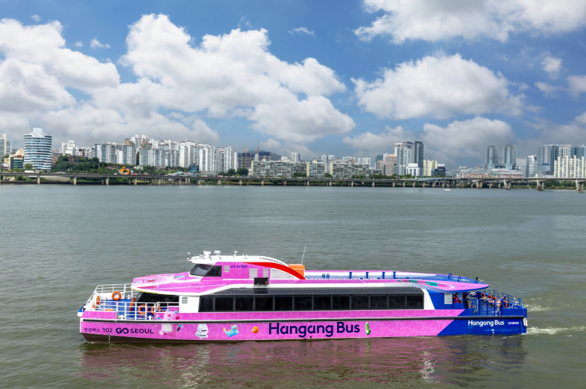 한강버스, 4월 탑승객 7만명 달성…월간 이용객 ‘최다 기록’