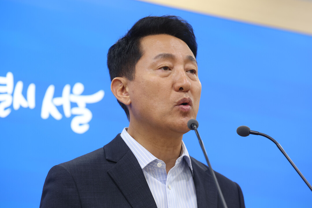 “부동산 안정에는 공급” 오세훈 시장, 부동산시장 정상화 ‘8대 정책과제’ 전달