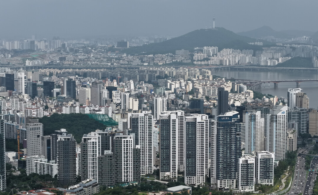 소비자심리지수, 3개월 연속 상승…경기 둔화 우려 속 집값만 급등