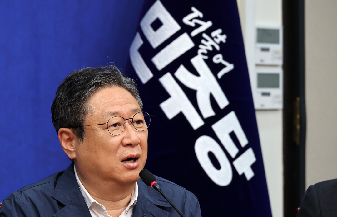 황희 민주당 의원, ‘청년 버스 하우스’ 제안 역풍…공식 사과